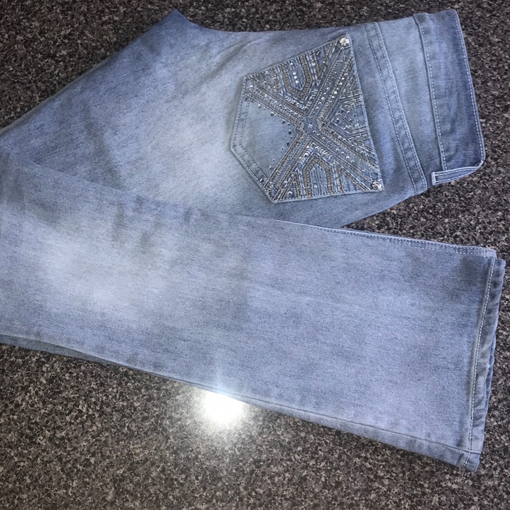 Pocket embellished jeans